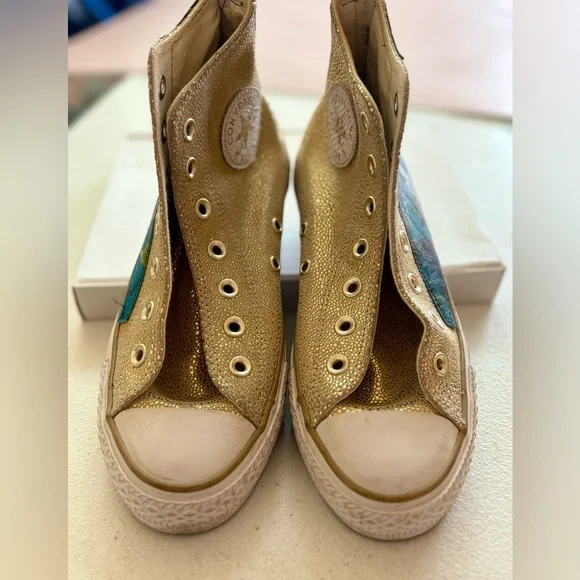 Converse Gold Leather with Custom leather panels painted by Annie Chajin. OOAK - Picture 2 of 11